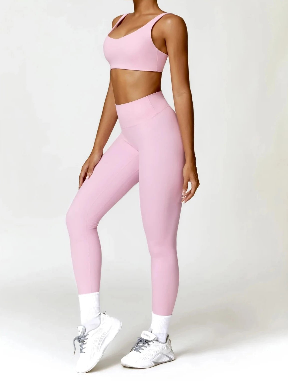 Conjunto deportivo (leggings + top) "Charm"